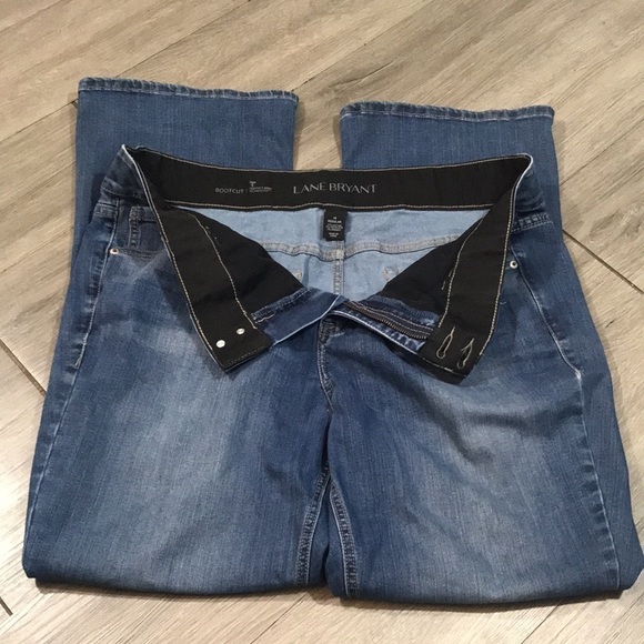 Lane Bryant Bootcut Tighter Tummy Technology Light Wash Jeans size 18 - Picture 9 of 9